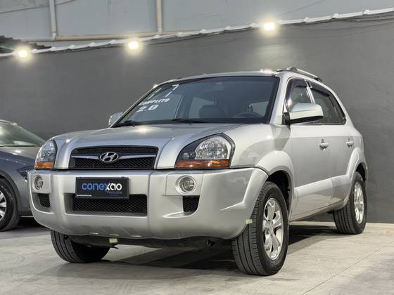 HYUNDAI TUCSON 2.0 MPFI GLS 16V 143CV 2WD FLEX 4P AUTOMÁTICO HYUNDAI TUCSON 2.0 MPFI GLS 16V 143CV 2WD FLEX 4P AUTOMÁTICO